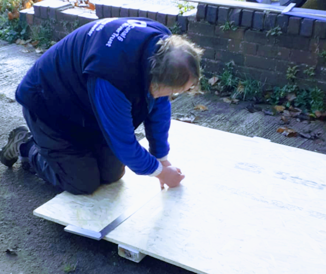 Marking Out the 8 x 4 Board